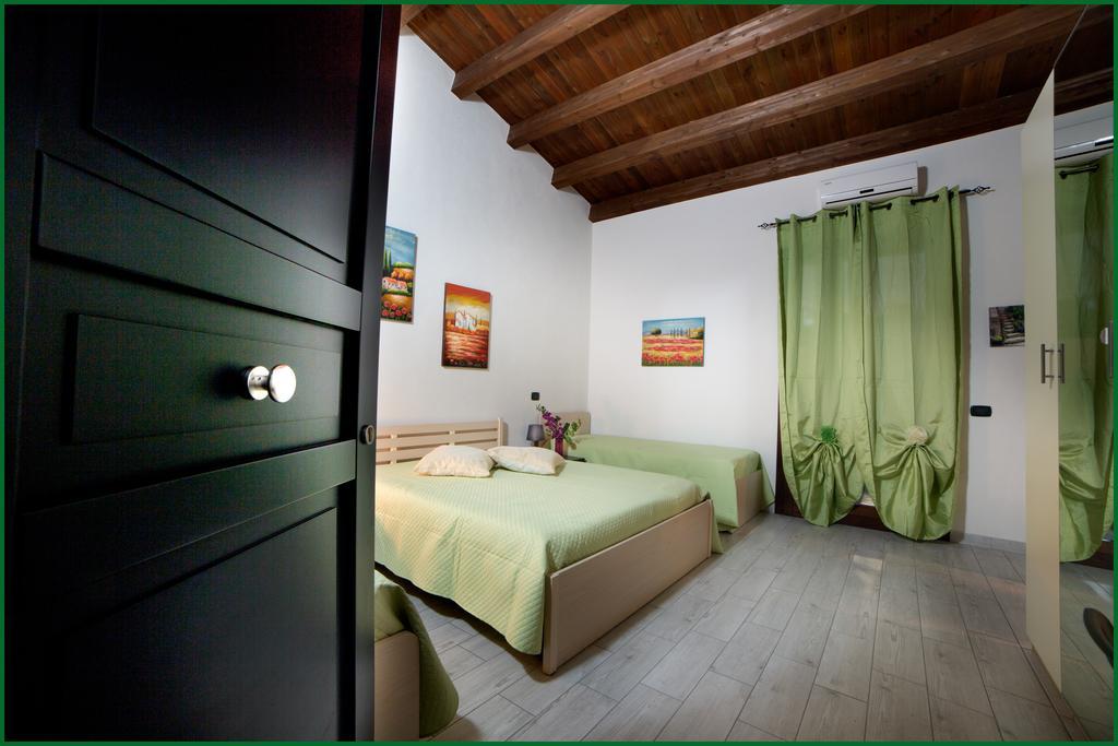 Ai Parchi Dei Parrini Bed & Breakfast Partinico Cameră foto