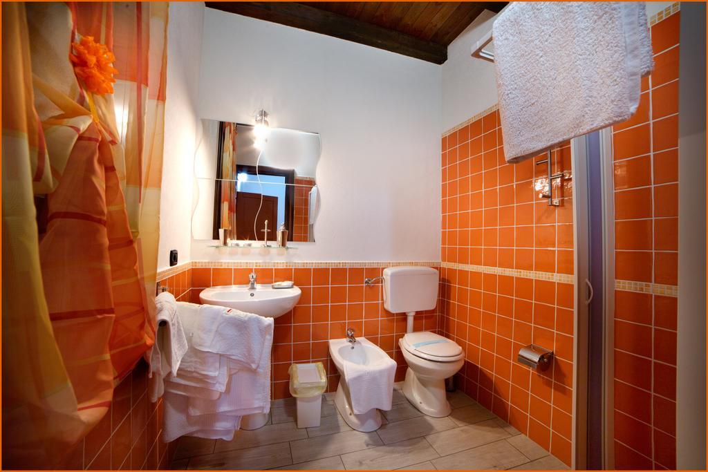 Ai Parchi Dei Parrini Bed & Breakfast Partinico Cameră foto