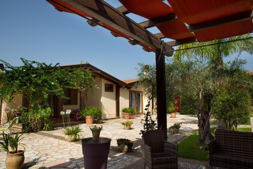 Ai Parchi Dei Parrini Bed & Breakfast Partinico Exterior foto